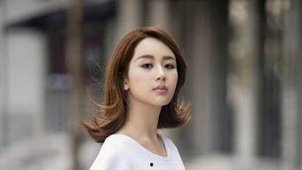 女明星光溜溜图片视频素材高清 2025十大热点社会现象,娱乐圈隐私边界与社会焦点十大现象解析